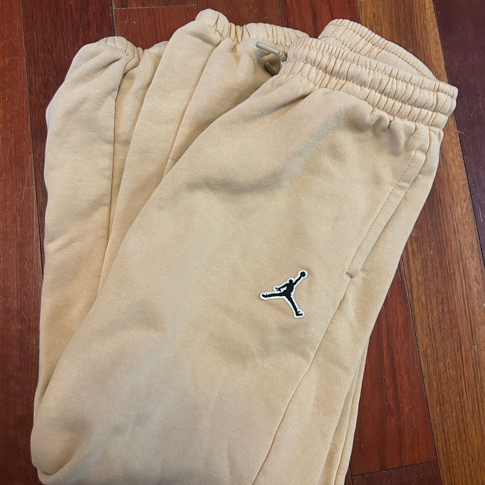 Nike boys Tan Fleece Jogger Pants